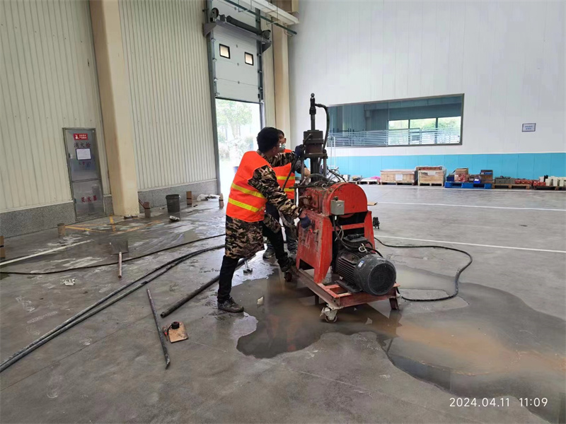 打安镇厂房地面下沉塌陷注浆加固施工